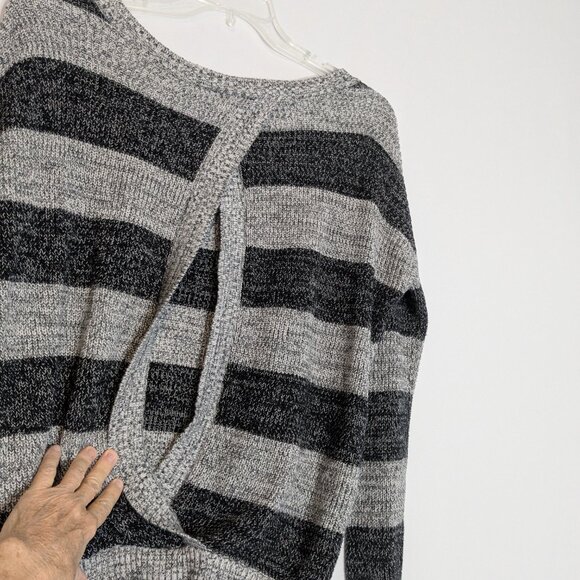 TORRID Gray Stripe Long Sleeve, Open Back Short Pullover Sweater; Size M - L - Picture 3 of 6